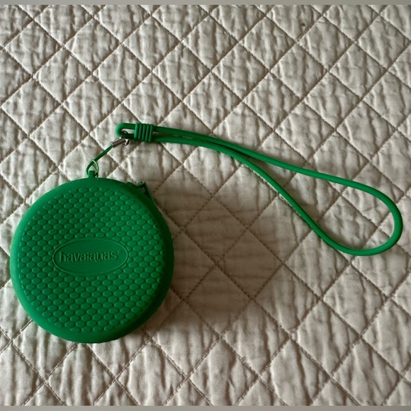 Havaianas Round Case-Green - Picture 3 of 4